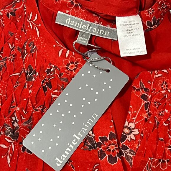 Daniel Rainn (S) Carin Smocked Bib Blouse - Stitch Fix Split Neck Sleeveless Top - Picture 7 of 12